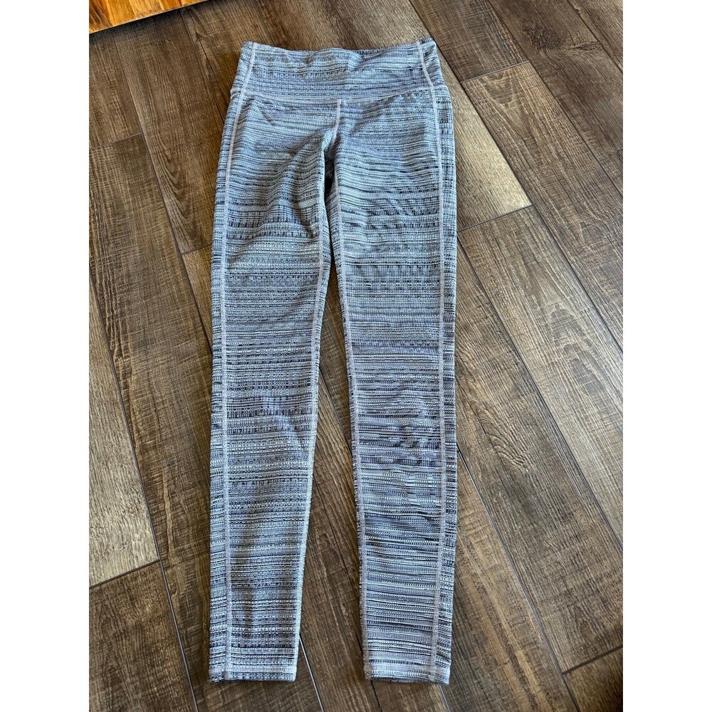 Athleta Jacquard Chaturanga Textured Leggings Sz. S Grey & White
